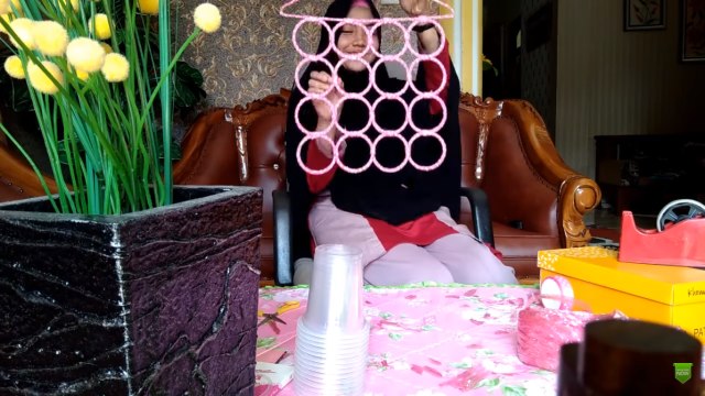 Gantungan Hijab Mudah dan Anti Ribet ! (5)