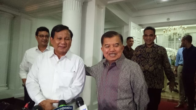 Prabowo saat di rumah dinas Jusuf Kalla. Foto: Kevin S/kumparan