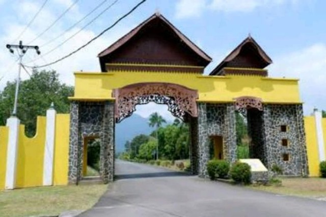 Rencana Bangun Rumah Adat Rumpun Melayu di Lingga Terhambat Lahan 