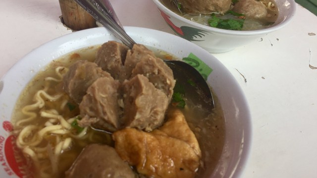 Bakso Gondrong Tebet (Foto: Kartika Pamujiningtyas/kumparan)