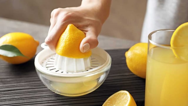 Bolehkah Ibu Hamil Mengonsumsi Perasan Lemon?