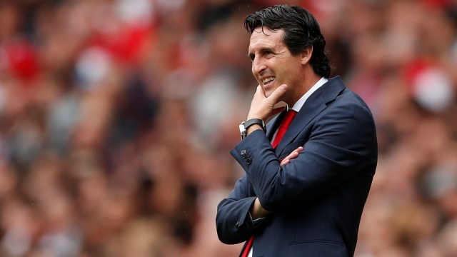 Unai Emery di laga Arsenal vs Manchester City. Foto: Reuters/John Sibley 
