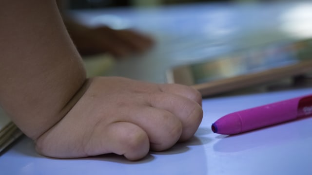 Ilustrasi tangan bayi mengepal (Foto: shutterstock)