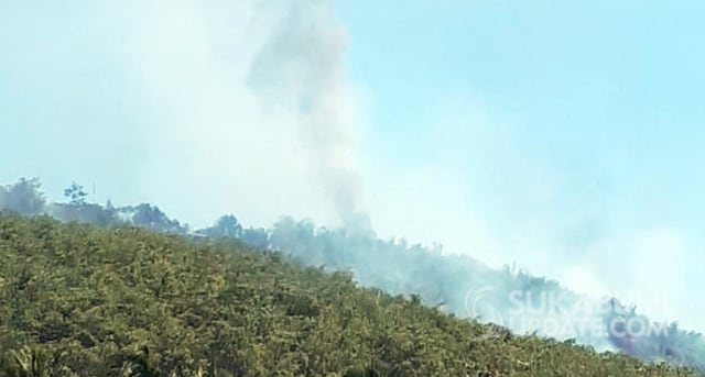 Gunung Sunda di Sukabumi Terbakar