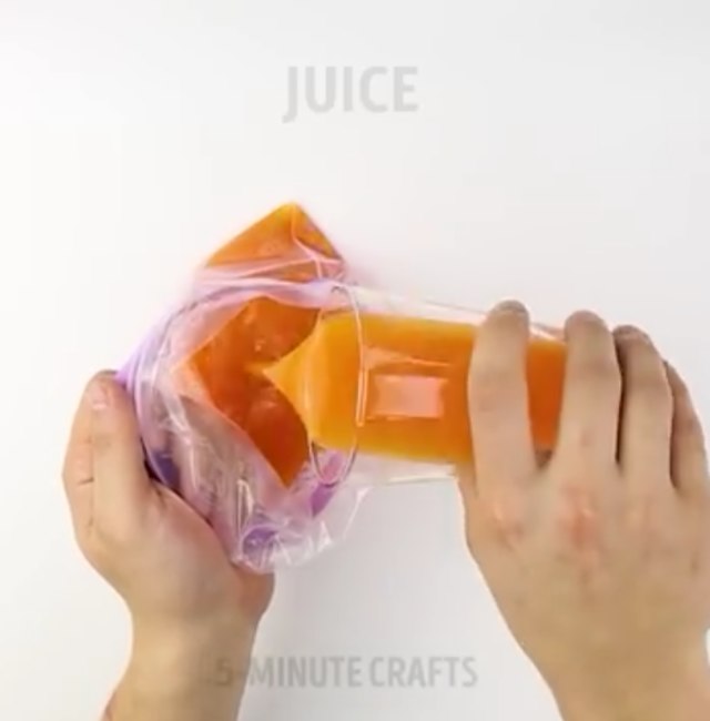 5 Langkah Mudah Bikin Minuman Beku Tanpa Kulkas (1)