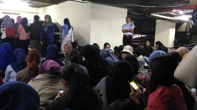 Antrean pembelian tiket konser Winner. (Foto: Ismi/Pembaca kumparan)