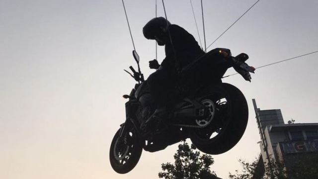 Screenshot Instagram Saddum yang unggah penampakan Behind The Scene sepeda motor video Jokowi (Foto: Instagram @saddum)