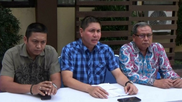 Polisi Selidiki Pengunggah Foto Pawai Bercadar dan 'Bersenjata'