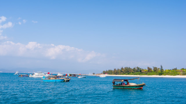 Lautan Sanya Bay di China. (Foto: Flickr/Ilee_wu)
