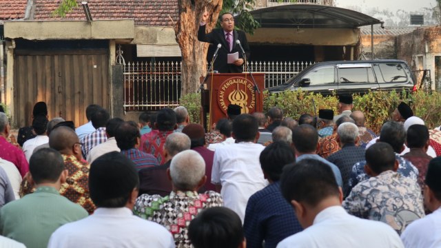 Jamaah Pengajian Surabaya (JPS) As-Sattar mengadakan salat Idul Adha, Selasa (21/8/2018). (Foto:  Phaksy Sukowati/kumparan)