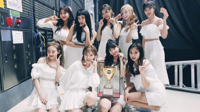 Twice (Foto: Facebook @JYPETWICE)