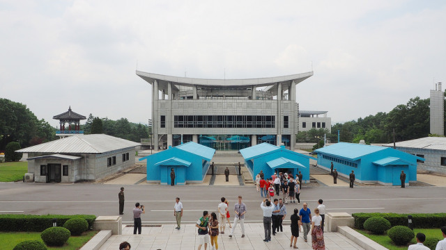 Antara Panmunjom dan Mota'ain (1)