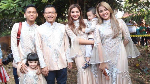 Keluarga besar Anang Ashanty, Rabu (22/8/18). (Foto: Munady)