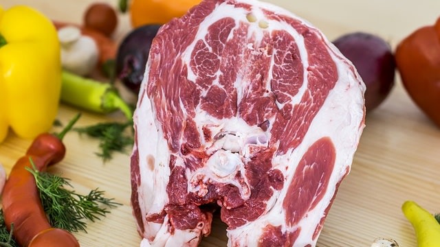 Lemak pada daging kambing sebaiknya dikurangi. (Foto: BlackWolfi via Pixabay)