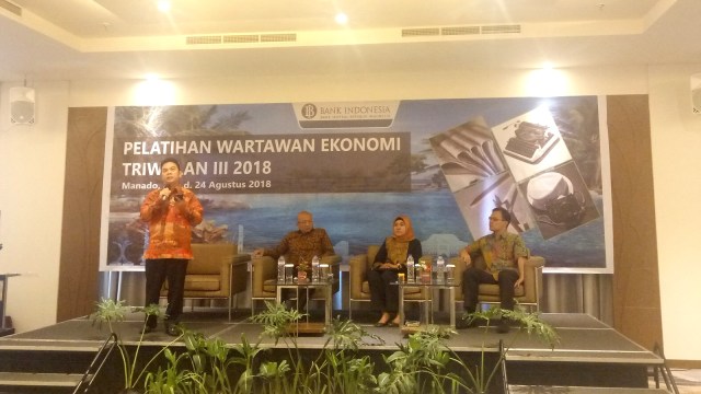 Pelatihan wartawan ekonomi di Manado. (Foto: Nicha Muslimawati/kumparan)