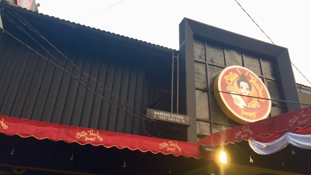 Sate Taichan "Goreng" Tebet (Foto: Mela Nurhidayati/kumparan)