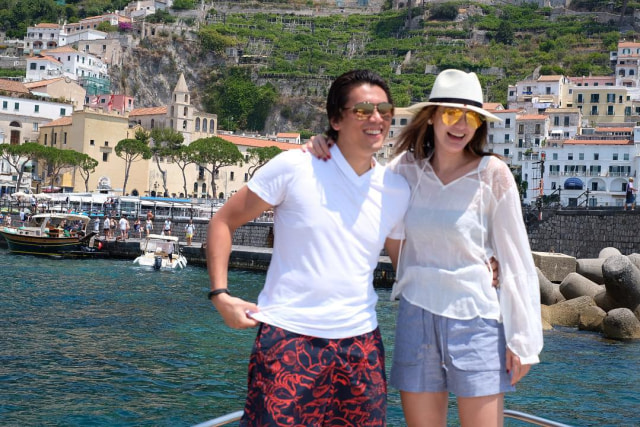 10 Potret Romantis Luna Maya dan Reino Barack (6)