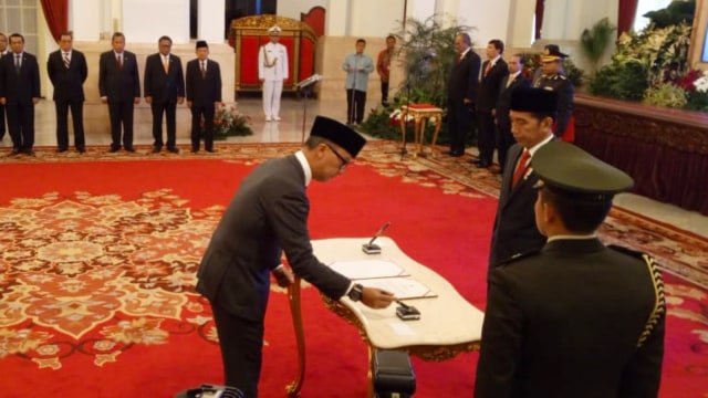 Pelantikan Agus Gumiwang mengantikan Idrus Marham sebagai Mensos, Jumat (24/8/2018). (Foto: Jihad Akbar/kumparan)