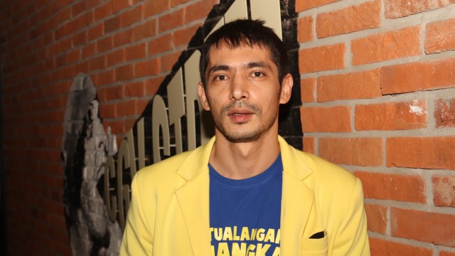 Abimana Aryasatya menghadiri press screening 'Petualangan Menangkap Petir' di Grand Indonesia, Jakarta Pusat, Jumat (24/8). (Foto: Munady)