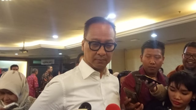 Mensos Agus Gumiwang usai menerima jabatan dari Idrus Marham di Kemensos, Jakarta, Jumat (24/8/2018). (Foto: Maulana Ramadhan/kumparan)