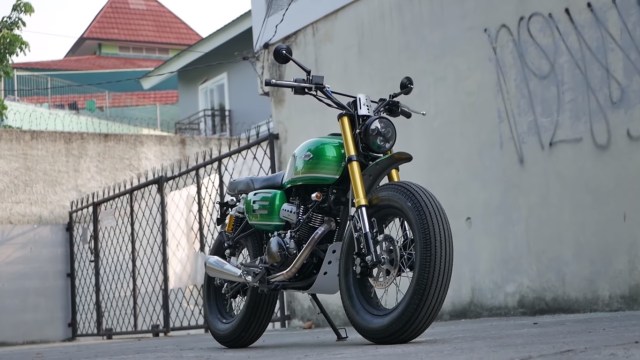 Motor kustom Kawasaki W175 milik Jokowi (Foto: Tangkapan Layar/Youtube: Atenx Katros)
