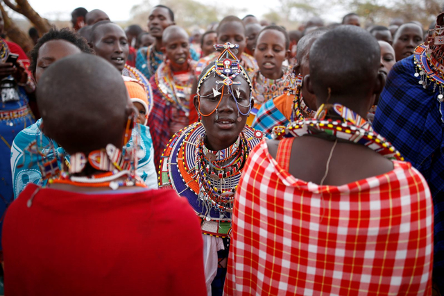 Upacara Kedewasaan Suku Maasai di Kenya Foto: Reuters/Baz Ratner