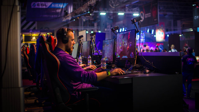 Ilustrasi pemain eSport. (Foto: Jamie McInall via Pexels)