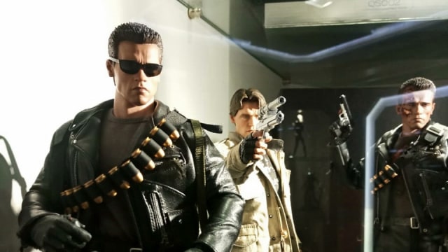 Action figure dari berbagai franchise film dipamerkan di galeri Secret Base, Kowloon, milik Hot Toys. (Foto: Yoga Cholandha/kumparan)