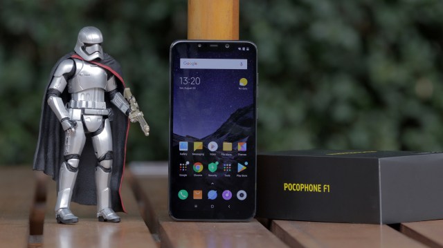 Pocophone F1 (Foto: Jafri Anto/kumparan)