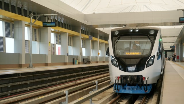 Gratis Naik LRT Palembang selama Asian Games 2018 berlangsung (27/08/2018). (Foto: Fanny Kusumawardhani/kumparan)
