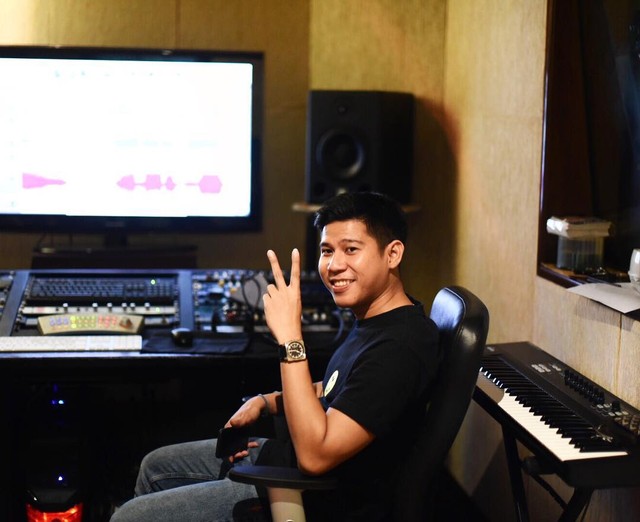 6 Pria yang Pernah Singgah di Hati Pevita Pearce (1)