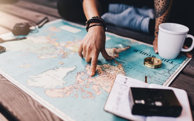 com-Traveling ke Luar Negeri (Foto: Shutterstock)