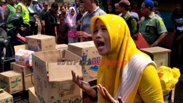 Histeris Warnai Eksekusi 6 Rumah di Pasuruan