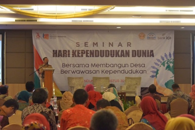 Tokoh Agama dan Masyarakat di Jabar Diminta Ikut Mencegah Nikah Dini 