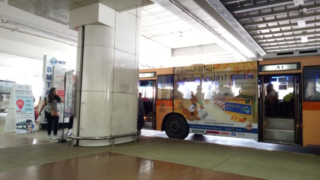 Thailand D-1: Menjelajah Surga Backpacker di Khao San Road, Bangkok (2)