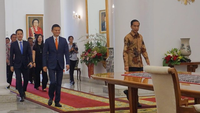 Jokowi terima Jack Ma di Ruang Garuda, Istana Bogor, Sabtu (1/9/2018). (Foto: Yudhistira Amran Saleh/kumparan)