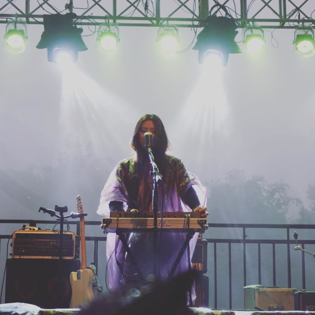 9 Potret Danilla Riyadi saat Manggung (6)