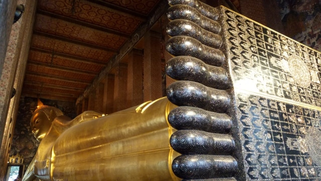 Thailand D-2: Berburu Candi, Bunga Goreng, dan Kalap Belanja di Bangkok (5)