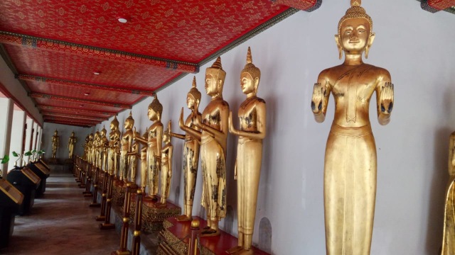 Thailand D-2: Berburu Candi, Bunga Goreng, dan Kalap Belanja di Bangkok (11)