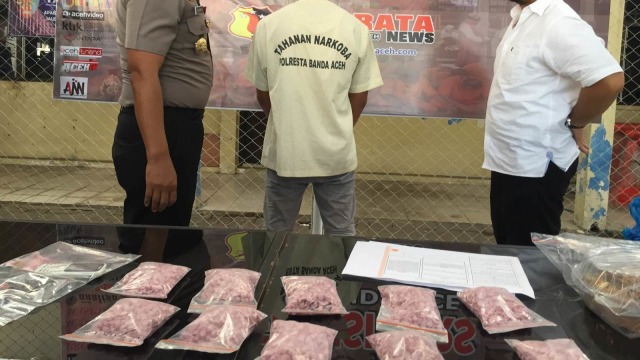 Polisi Gagalkan Peredaran 5000 Butir Ekstasi di Banda Aceh (03/09/2018). (Foto: Zuhri Noviandi/kumparan)