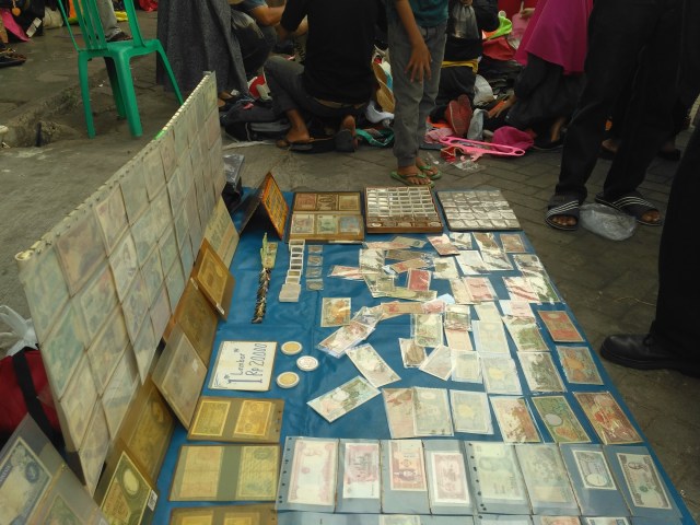 Geliat Bisnis Uang Kuno di Kota Banjarmasin