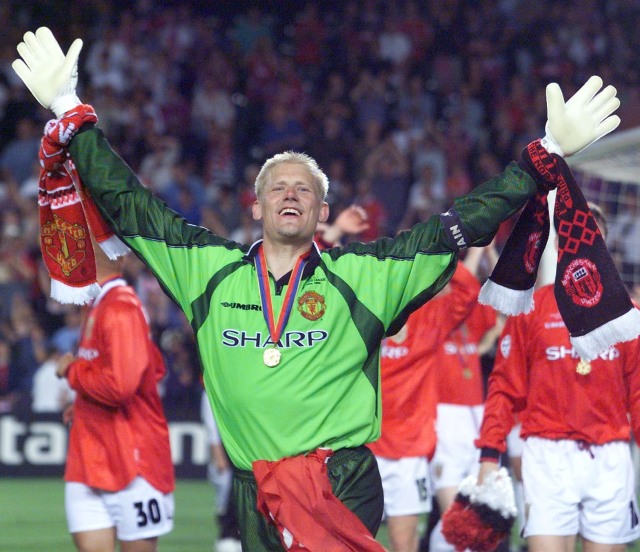 Kiper legendaris Manchester United, Peter Schmeichel. (Foto: ERIC CABANIS / AFP)
