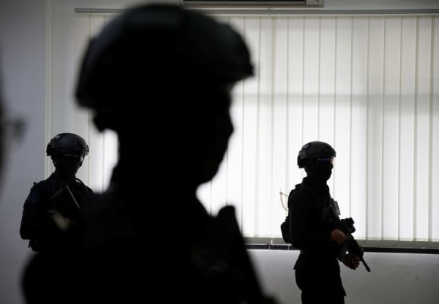 2 Terduga Pelaku Penembak Anggota Polisi di Cirebon Tewas