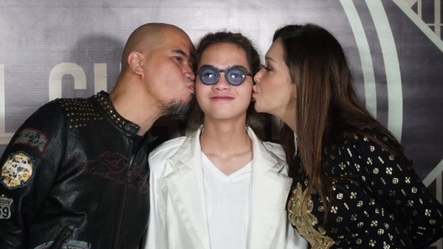 Ahmad Dhani, Dul, dan Maia Estianty (Foto: Instagram @duljaelani)