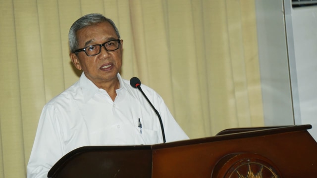 Ketua PP Muhammadiyah, Busyro Muqoddas memberikan sambutan pada acara Diskusi Publik "Pemilu Berintegritas" di Auditorium Pusat Dakwah Muhamadiyah, Jakarta, Selasa (4/9). Foto: Jamal Ramadhan/kumparan