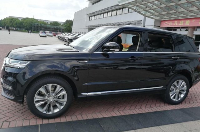 Zotye T900, tirun Range Rover Sport dari China (Foto: dok. Carnewschina)