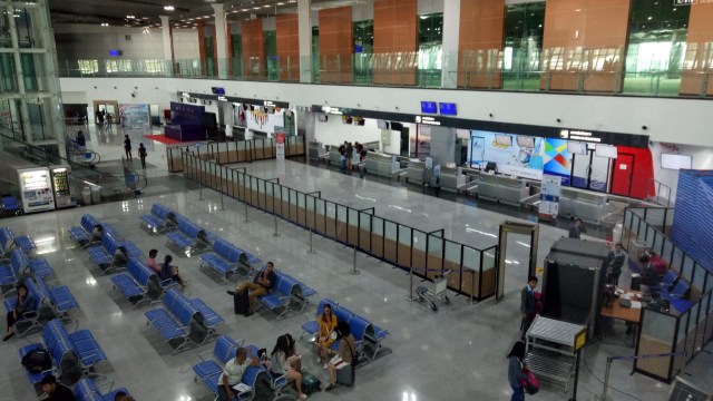 Menengok Kehidupan Malam di Bangla Street, Phuket (7)