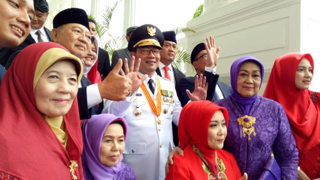 Ridwan Kamil di Kompleks Istana Kepresidenan usai melakukan pelantikan sebagai Gubernur Jawa Barat, Rabu, (5/9). (Foto: Kevin Kurnianto/kumparan)
