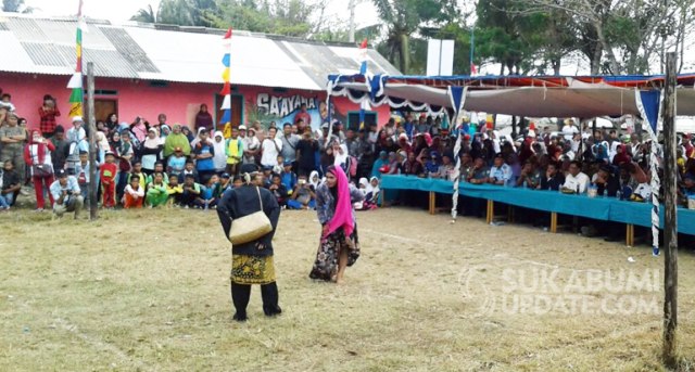 Syukuran Nelayan Minajaya-Surade Sukabumi ke X Dimeriahkan Seni Lengser