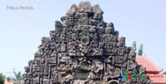 Ornamentasi Makam Ratu Ibu Gambaran Pandangan Keagamaan dan Pola Relasi Sosial Warga Madura (2)